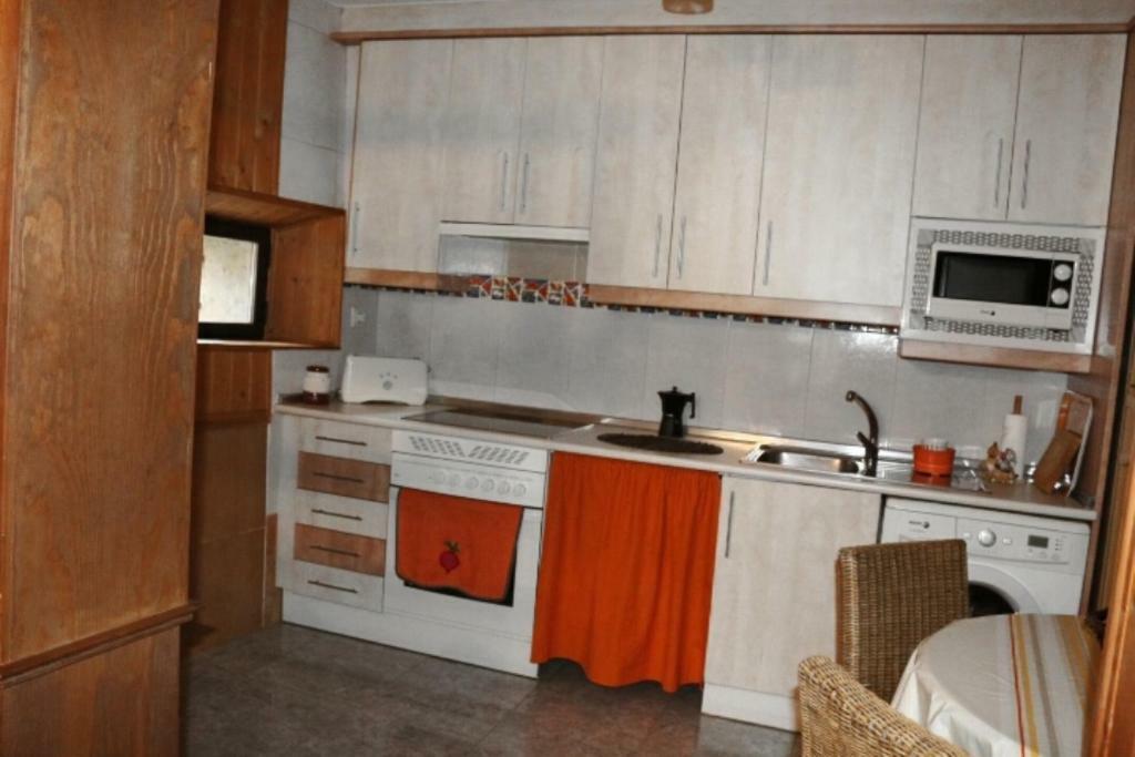 Casa Rural Los 2 Yugos Навалуенґа Екстер'єр фото